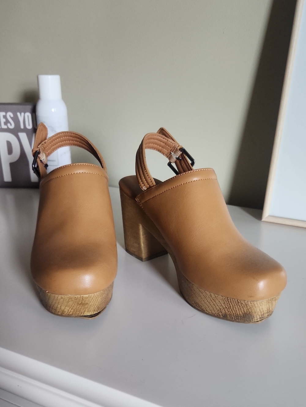 Universal Thread Tan Platform Slingback Clogs